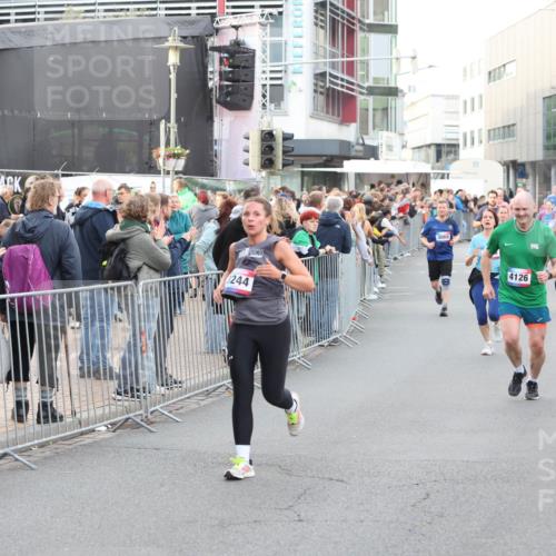 12.06.2026 - Holstenköstenlauf Andreas Tolksdorf http://msf.ph/oto/9747571 12.06.2026 19:59:29 Laufen 3244, 3069, 4126 meine-sportfotos.de