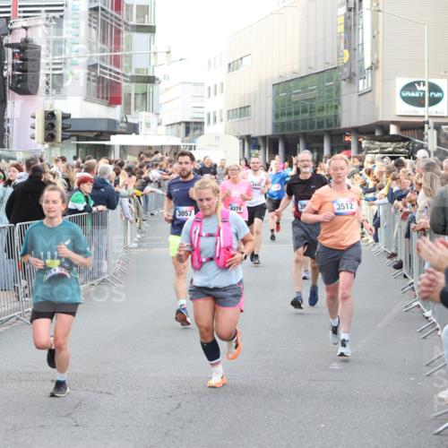 12.06.2026 - Holstenköstenlauf Andreas Tolksdorf http://msf.ph/oto/9747578 12.06.2026 19:59:34 Laufen 3069, 3057, 4379, 4445, 39, 3512 meine-sportfotos.de