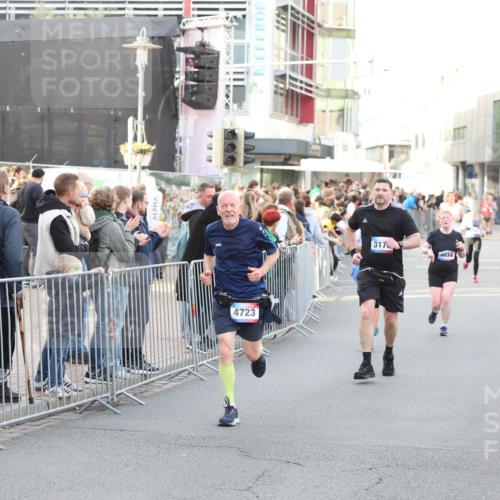 12.06.2026 - Holstenköstenlauf Andreas Tolksdorf http://msf.ph/oto/9747653 12.06.2026 20:00:55 Laufen 4723, 317, 4834 meine-sportfotos.de