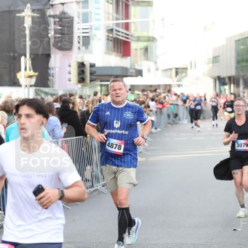 12.06.2026 - Holstenköstenlauf Andreas Tolksdorf http://msf.ph/oto/9747735 12.06.2026 20:02:13 Laufen 14, 4878, 3079 meine-sportfotos.de