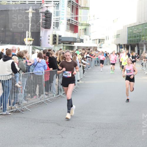 12.06.2026 - Holstenköstenlauf Andreas Tolksdorf http://msf.ph/oto/9747750 12.06.2026 20:02:42 Laufen 14, 3451, 4796 meine-sportfotos.de