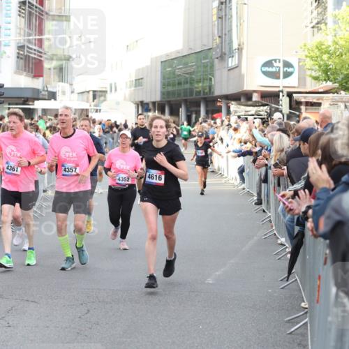 12.06.2026 - Holstenköstenlauf Andreas Tolksdorf http://msf.ph/oto/9747759 12.06.2026 20:02:50 Laufen 203, 2030, 4357, 4616, 4352, 4361 meine-sportfotos.de