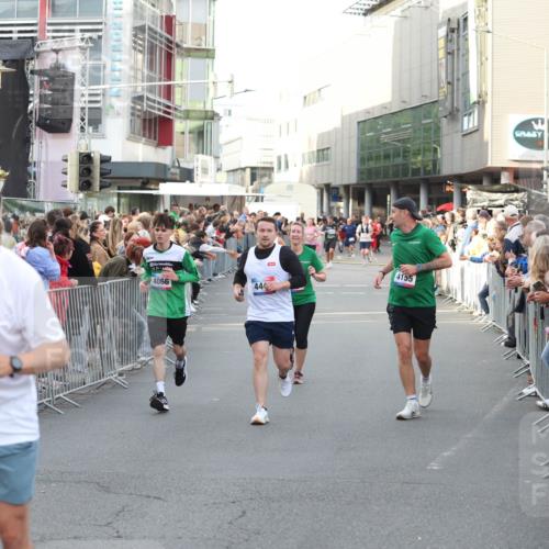 12.06.2026 - Holstenköstenlauf Andreas Tolksdorf http://msf.ph/oto/9747774 12.06.2026 20:03:08 Laufen 731, 4066, 44, 90, 4155 meine-sportfotos.de
