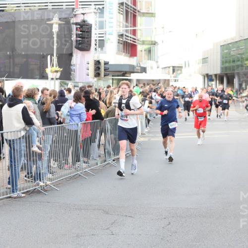 12.06.2026 - Holstenköstenlauf Andreas Tolksdorf http://msf.ph/oto/9747786 12.06.2026 20:03:23 Laufen 3978, 4557, 4833 meine-sportfotos.de