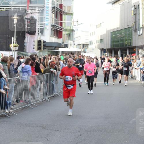 12.06.2026 - Holstenköstenlauf Andreas Tolksdorf http://msf.ph/oto/9747794 12.06.2026 20:03:27 Laufen 4557, 4833 meine-sportfotos.de