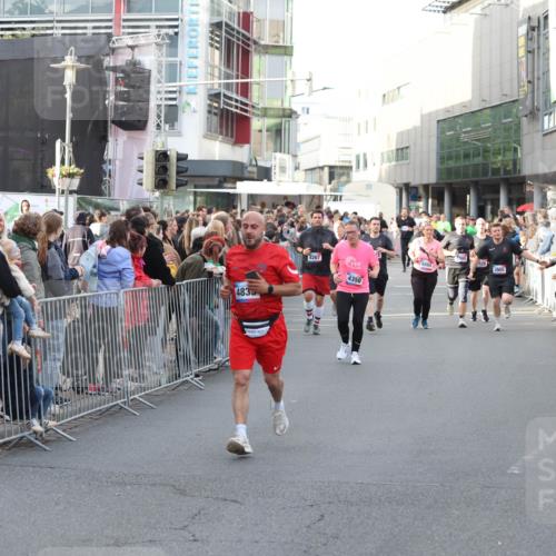 12.06.2026 - Holstenköstenlauf Andreas Tolksdorf http://msf.ph/oto/9747795 12.06.2026 20:03:27 Laufen  meine-sportfotos.de