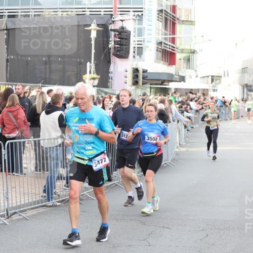12.06.2026 - Holstenköstenlauf Andreas Tolksdorf http://msf.ph/oto/9747830 12.06.2026 20:03:55 Laufen 312, 3508, 3477 meine-sportfotos.de