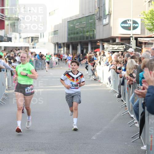 12.06.2026 - Holstenköstenlauf Andreas Tolksdorf http://msf.ph/oto/9747839 12.06.2026 20:04:08 Laufen 4196, 3268 meine-sportfotos.de