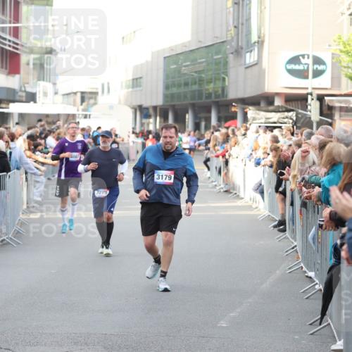 12.06.2026 - Holstenköstenlauf Andreas Tolksdorf http://msf.ph/oto/9747874 12.06.2026 20:04:52 Laufen 087, 3279, 3179 meine-sportfotos.de