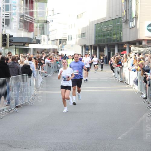 12.06.2026 - Holstenköstenlauf Andreas Tolksdorf http://msf.ph/oto/9747888 12.06.2026 20:05:10 Laufen 457, 4850 meine-sportfotos.de
