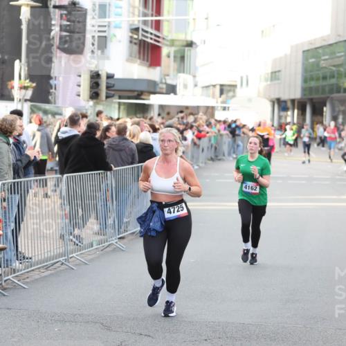 12.06.2026 - Holstenköstenlauf Andreas Tolksdorf http://msf.ph/oto/9747918 12.06.2026 20:05:41 Laufen 4725, 4162 meine-sportfotos.de