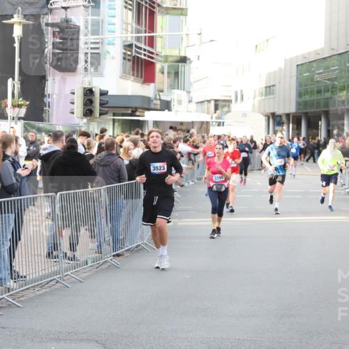 12.06.2026 - Holstenköstenlauf Andreas Tolksdorf http://msf.ph/oto/9747960 12.06.2026 20:06:43 Laufen 3523, 3395 meine-sportfotos.de
