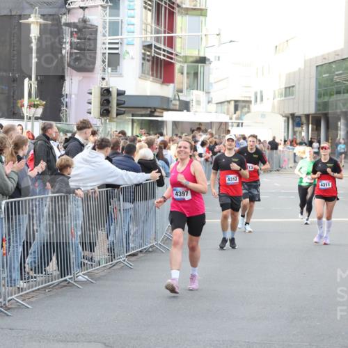 12.06.2026 - Holstenköstenlauf Andreas Tolksdorf http://msf.ph/oto/9747987 12.06.2026 20:07:25 Laufen 14, 1, 4397, 4312, 13, 4311 meine-sportfotos.de