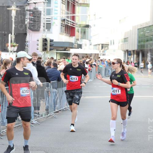12.06.2026 - Holstenköstenlauf Andreas Tolksdorf http://msf.ph/oto/9747994 12.06.2026 20:07:28 Laufen 4, 11, 4312, 4313, 4311 meine-sportfotos.de
