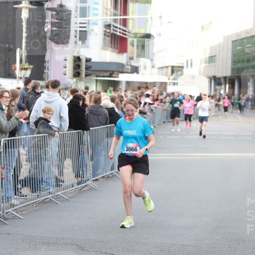 12.06.2026 - Holstenköstenlauf Andreas Tolksdorf http://msf.ph/oto/9748002 12.06.2026 20:07:47 Laufen 3066 meine-sportfotos.de