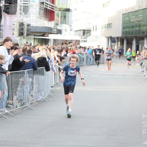 12.06.2026 - Holstenköstenlauf Andreas Tolksdorf http://msf.ph/oto/9748028 12.06.2026 20:08:16 Laufen 4543, 3843 meine-sportfotos.de