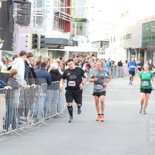 12.06.2026 - Holstenköstenlauf Andreas Tolksdorf http://msf.ph/oto/9748033 12.06.2026 20:08:26 Laufen 4586, 3711, 4120 meine-sportfotos.de