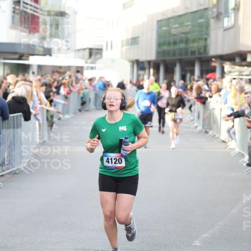 12.06.2026 - Holstenköstenlauf Andreas Tolksdorf http://msf.ph/oto/9748044 12.06.2026 20:08:31 Laufen 4120 meine-sportfotos.de