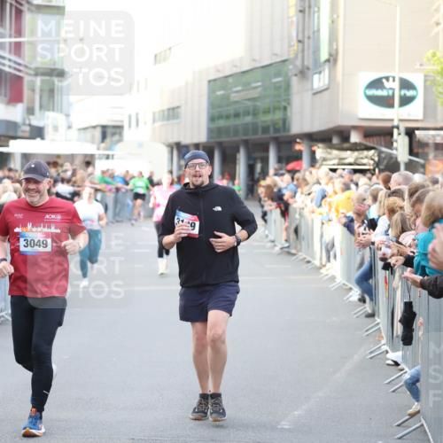 12.06.2026 - Holstenköstenlauf Andreas Tolksdorf http://msf.ph/oto/9748092 12.06.2026 20:09:56 Laufen 4854, 3049, 9 meine-sportfotos.de