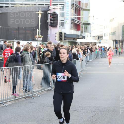 12.06.2026 - Holstenköstenlauf Andreas Tolksdorf http://msf.ph/oto/9748113 12.06.2026 20:10:28 Laufen 20, 3516 meine-sportfotos.de