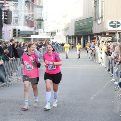 12.06.2026 - Holstenköstenlauf Andreas Tolksdorf http://msf.ph/oto/9748124 12.06.2026 20:10:52 Laufen 3173, 9, 4257, 4261 meine-sportfotos.de