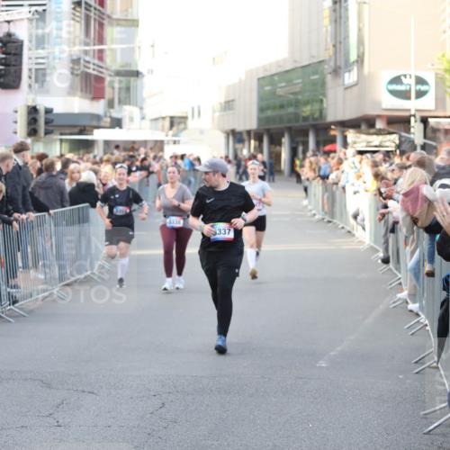 12.06.2026 - Holstenköstenlauf Andreas Tolksdorf http://msf.ph/oto/9748140 12.06.2026 20:11:24 Laufen 3338, 337 meine-sportfotos.de