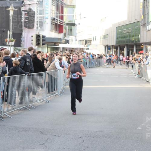 12.06.2026 - Holstenköstenlauf Andreas Tolksdorf http://msf.ph/oto/9748150 12.06.2026 20:12:01 Laufen 3659 meine-sportfotos.de