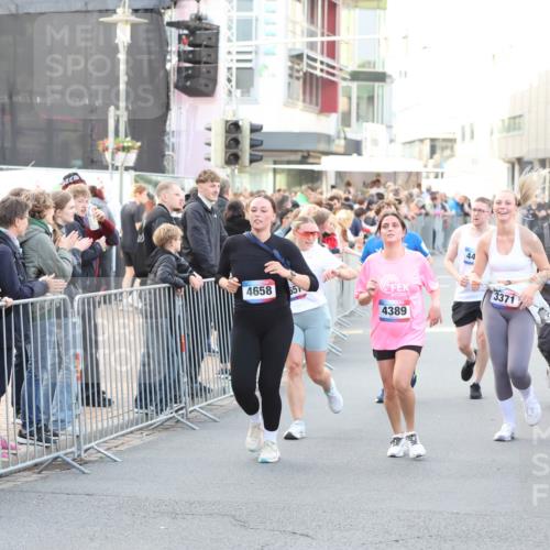 12.06.2026 - Holstenköstenlauf Andreas Tolksdorf http://msf.ph/oto/9748163 12.06.2026 20:12:24 Laufen 4658, 65, 2030, 4389, 44, 3371, 4433, 4822 meine-sportfotos.de