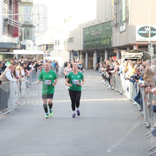 12.06.2026 - Holstenköstenlauf Andreas Tolksdorf http://msf.ph/oto/9748185 12.06.2026 20:13:04 Laufen 4133, 4123 meine-sportfotos.de