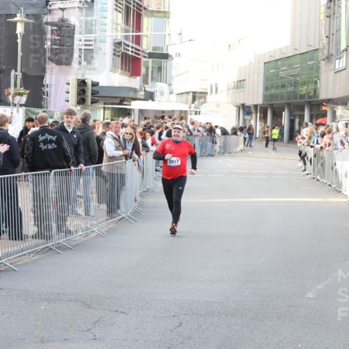 12.06.2026 - Holstenköstenlauf Andreas Tolksdorf http://msf.ph/oto/9748199 12.06.2026 20:13:43 Laufen 3917 meine-sportfotos.de