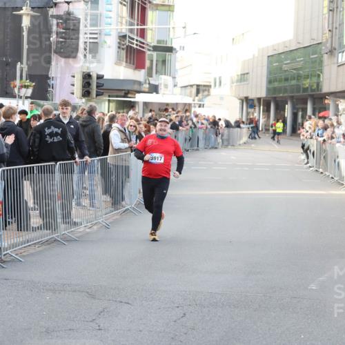 12.06.2026 - Holstenköstenlauf Andreas Tolksdorf http://msf.ph/oto/9748202 12.06.2026 20:13:43 Laufen 10, 3917 meine-sportfotos.de