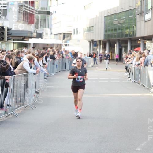12.06.2026 - Holstenköstenlauf Andreas Tolksdorf http://msf.ph/oto/9748213 12.06.2026 20:14:28 Laufen 4589 meine-sportfotos.de