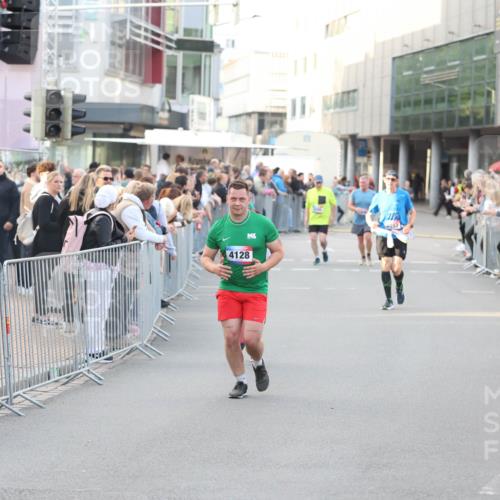 12.06.2026 - Holstenköstenlauf Andreas Tolksdorf http://msf.ph/oto/9748225 12.06.2026 20:15:21 Laufen 4128 meine-sportfotos.de