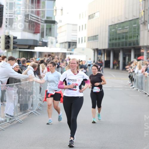 12.06.2026 - Holstenköstenlauf Andreas Tolksdorf http://msf.ph/oto/9748247 12.06.2026 20:16:22 Laufen 3115, 88, 3113 meine-sportfotos.de