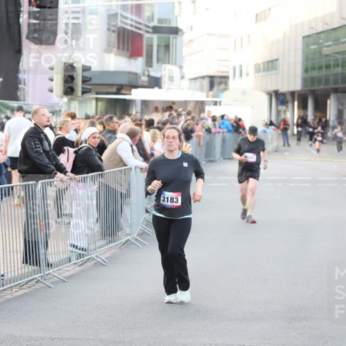 12.06.2026 - Holstenköstenlauf Andreas Tolksdorf http://msf.ph/oto/9748255 12.06.2026 20:16:33 Laufen 3183 meine-sportfotos.de