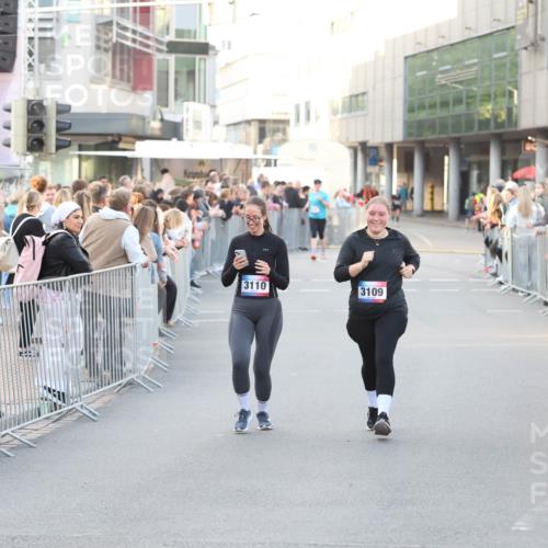 12.06.2026 - Holstenköstenlauf Andreas Tolksdorf http://msf.ph/oto/9748268 12.06.2026 20:17:02 Laufen 3110, 3109 meine-sportfotos.de