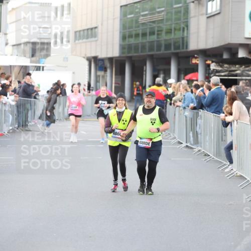 12.06.2026 - Holstenköstenlauf Andreas Tolksdorf http://msf.ph/oto/9748322 12.06.2026 20:24:41 Laufen 4388, 486 meine-sportfotos.de