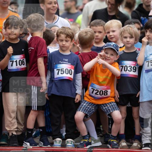 12.06.2026 - Holstenköstenlauf Michael Strokosch http://msf.ph/oto/9748375 12.06.2026 14:56:03 Laufen 17, 36, 74, 36, 7106, 7500, 7208, 36, 7039, 36, 7519, 36, 717 meine-sportfotos.de