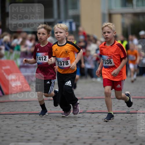 12.06.2026 - Holstenköstenlauf Michael Strokosch http://msf.ph/oto/9748413 12.06.2026 15:01:38 Laufen 7412, 7378, 7038 meine-sportfotos.de