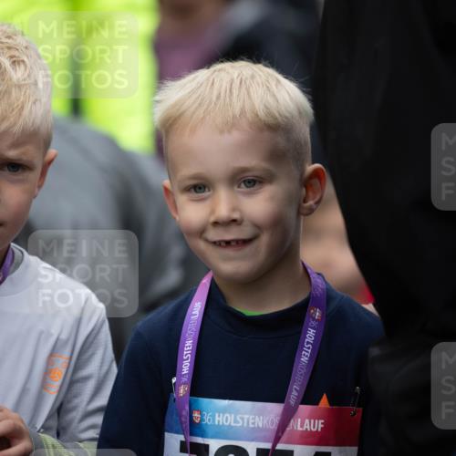12.06.2026 - Holstenköstenlauf Michael Strokosch http://msf.ph/oto/9748438 12.06.2026 15:04:01 Laufen 36, 36, 36, 36 meine-sportfotos.de