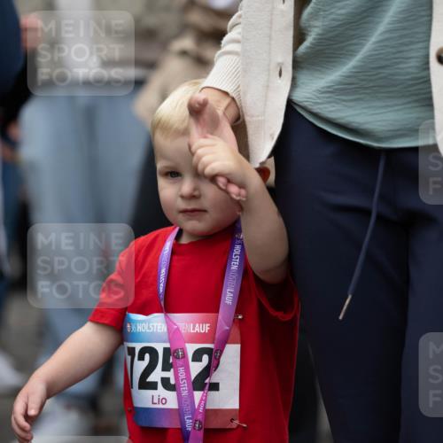 12.06.2026 - Holstenköstenlauf Michael Strokosch http://msf.ph/oto/9748467 12.06.2026 15:04:48 Laufen 6, 36, 125, 22 meine-sportfotos.de