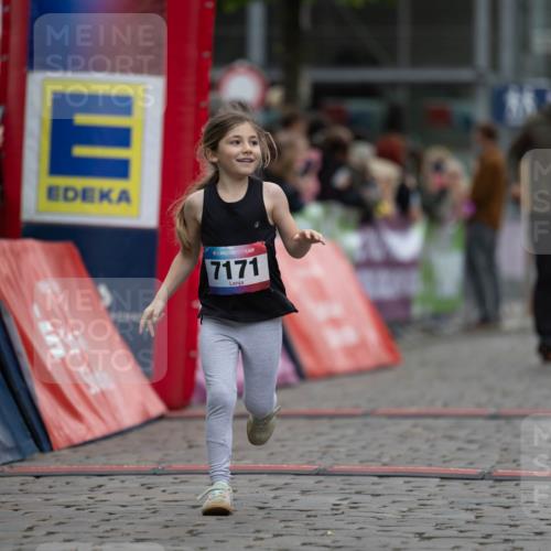 12.06.2026 - Holstenköstenlauf Michael Strokosch http://msf.ph/oto/9748517 12.06.2026 15:12:15 Laufen 7171 meine-sportfotos.de