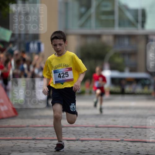 12.06.2026 - Holstenköstenlauf Michael Strokosch http://msf.ph/oto/9748639 12.06.2026 15:35:53 Laufen 425 meine-sportfotos.de