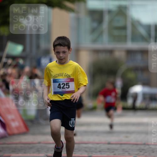 12.06.2026 - Holstenköstenlauf Michael Strokosch http://msf.ph/oto/9748641 12.06.2026 15:35:53 Laufen 425 meine-sportfotos.de