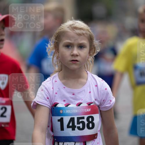 12.06.2026 - Holstenköstenlauf Michael Strokosch http://msf.ph/oto/9748690 12.06.2026 15:36:50 Laufen 1402, 36, 1458 meine-sportfotos.de