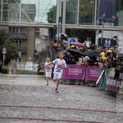 12.06.2026 - Holstenköstenlauf Michael Strokosch http://msf.ph/oto/9748835 12.06.2026 16:49:55 Laufen 80 meine-sportfotos.de