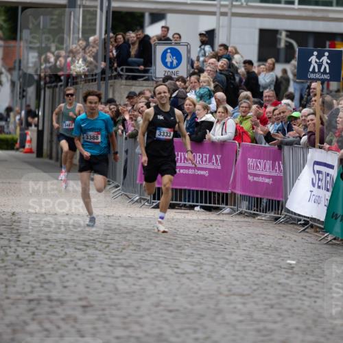 12.06.2026 - Holstenköstenlauf Michael Strokosch http://msf.ph/oto/9748869 12.06.2026 17:46:31 Laufen 3487, 3388, 3333 meine-sportfotos.de