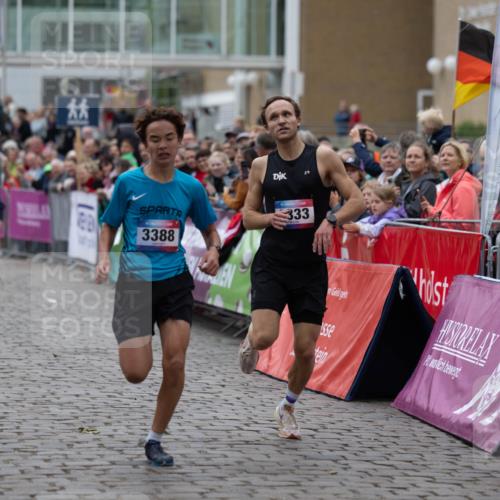 12.06.2026 - Holstenköstenlauf Michael Strokosch http://msf.ph/oto/9748877 12.06.2026 17:46:34 Laufen 3388, 333, 3 meine-sportfotos.de
