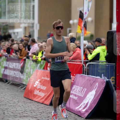 12.06.2026 - Holstenköstenlauf Michael Strokosch http://msf.ph/oto/9748891 12.06.2026 17:46:39 Laufen 3487 meine-sportfotos.de