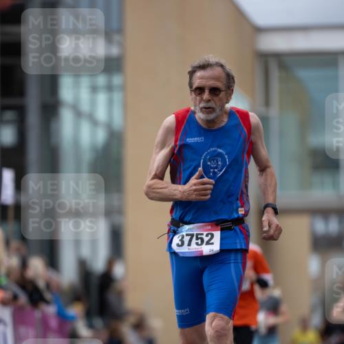 12.06.2026 - Holstenköstenlauf Michael Strokosch http://msf.ph/oto/9748922 12.06.2026 17:57:46 Laufen 3752, 24 meine-sportfotos.de
